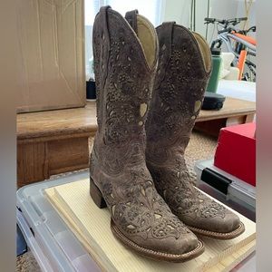 Corral cowgirl boots